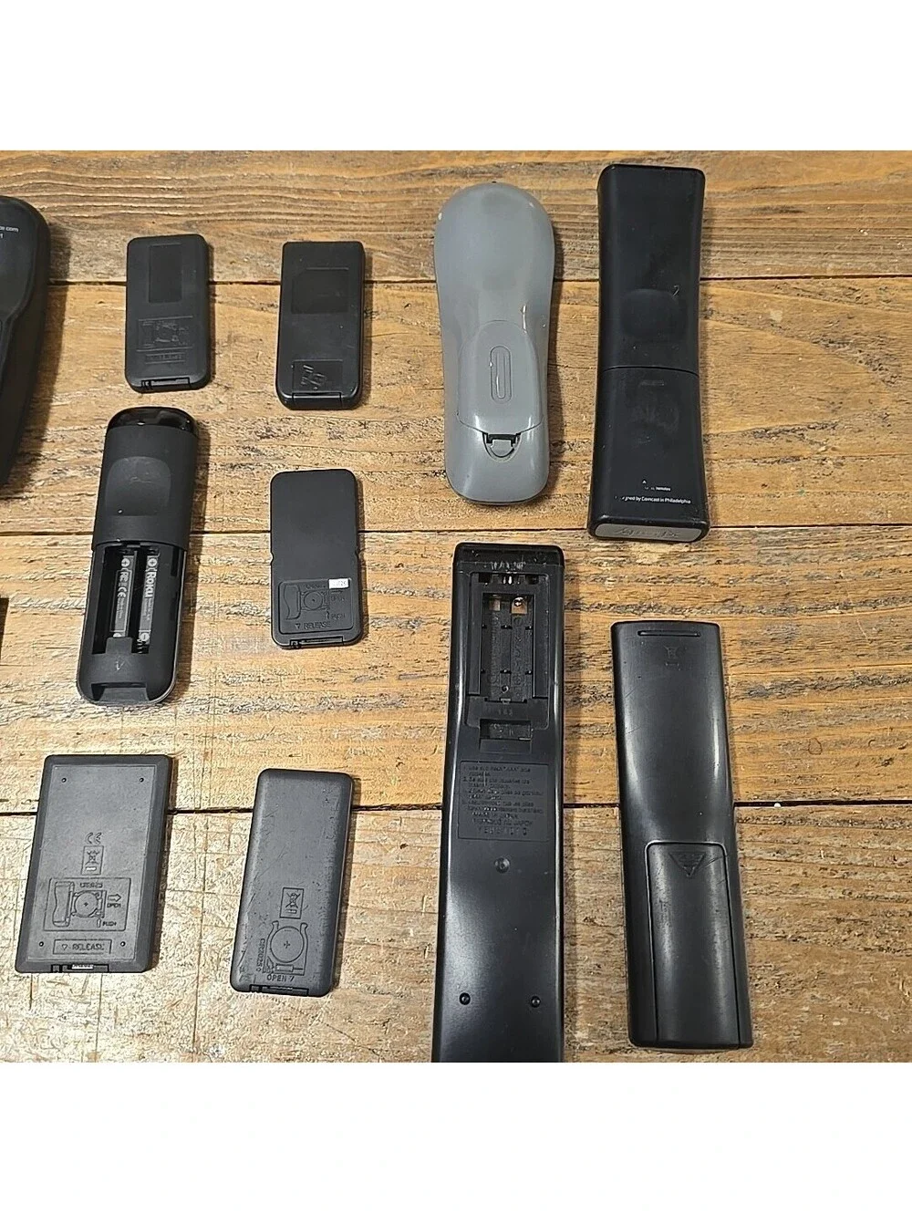 Lot of 20 Mixed Remote Controls Samsung LG Insignia Panasonic Philips Ge